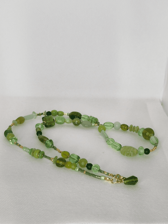 Collier perles de verre - vert doré 